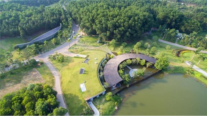Flamingo Dai Lai Resort - By Bay Luxury Vinh Yen Exterior photo